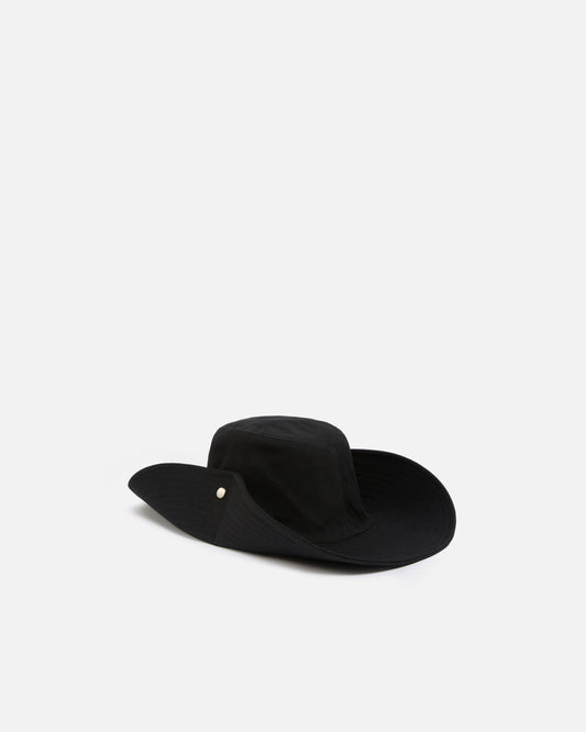 Country hat with embroidered logo