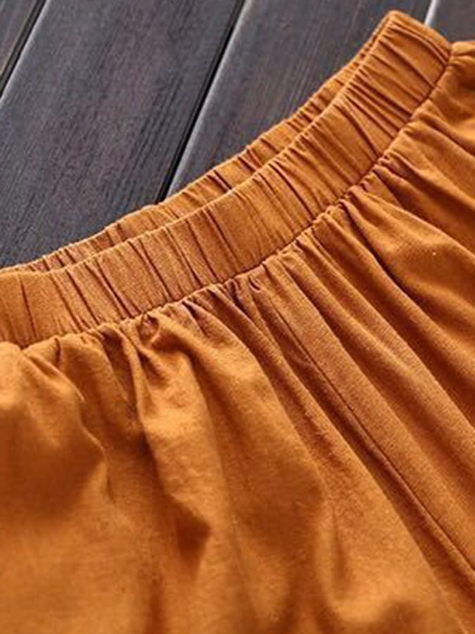 Legere Cropped-Hose aus Baumwolle und Leinen mit floraler Stickerei