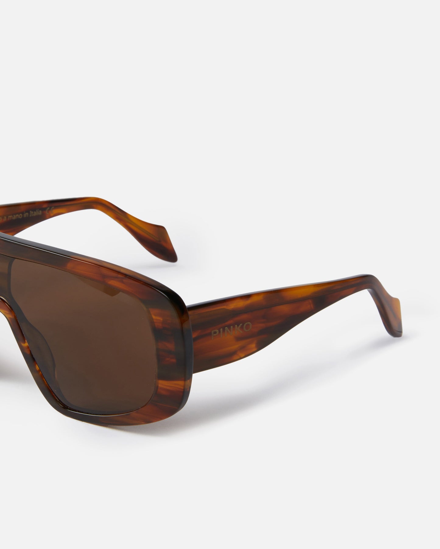 Oversized mask sunglasses
