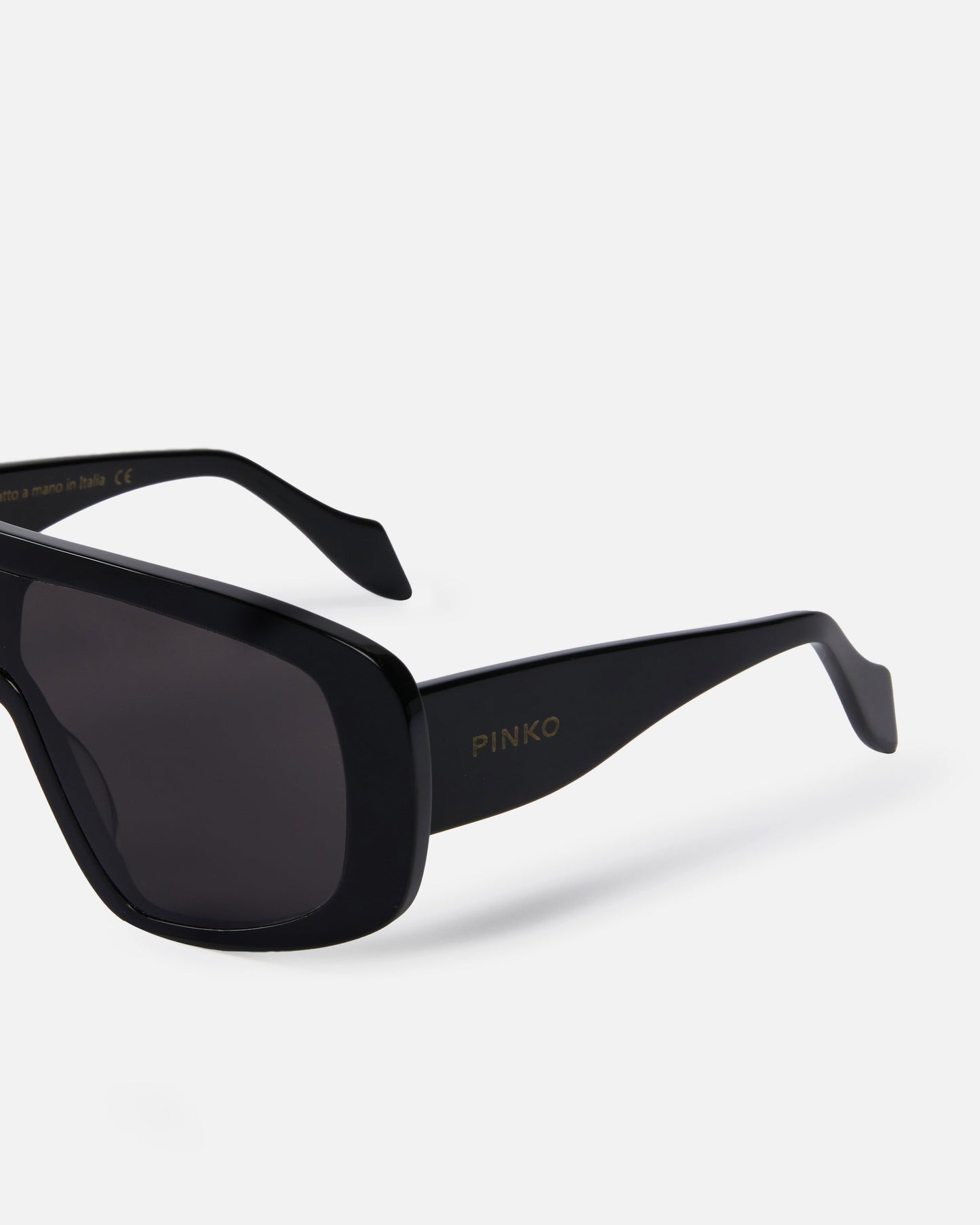 Oversized mask sunglasses