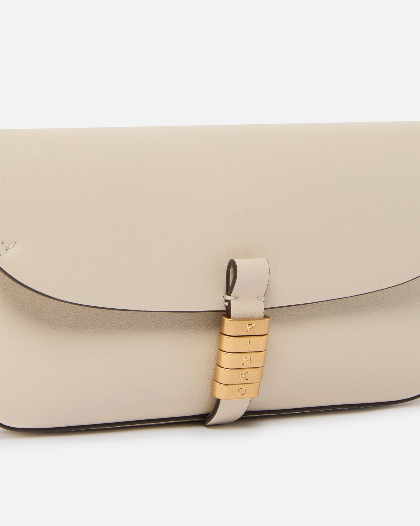 Saddle Flat medium shoulder bag in leather