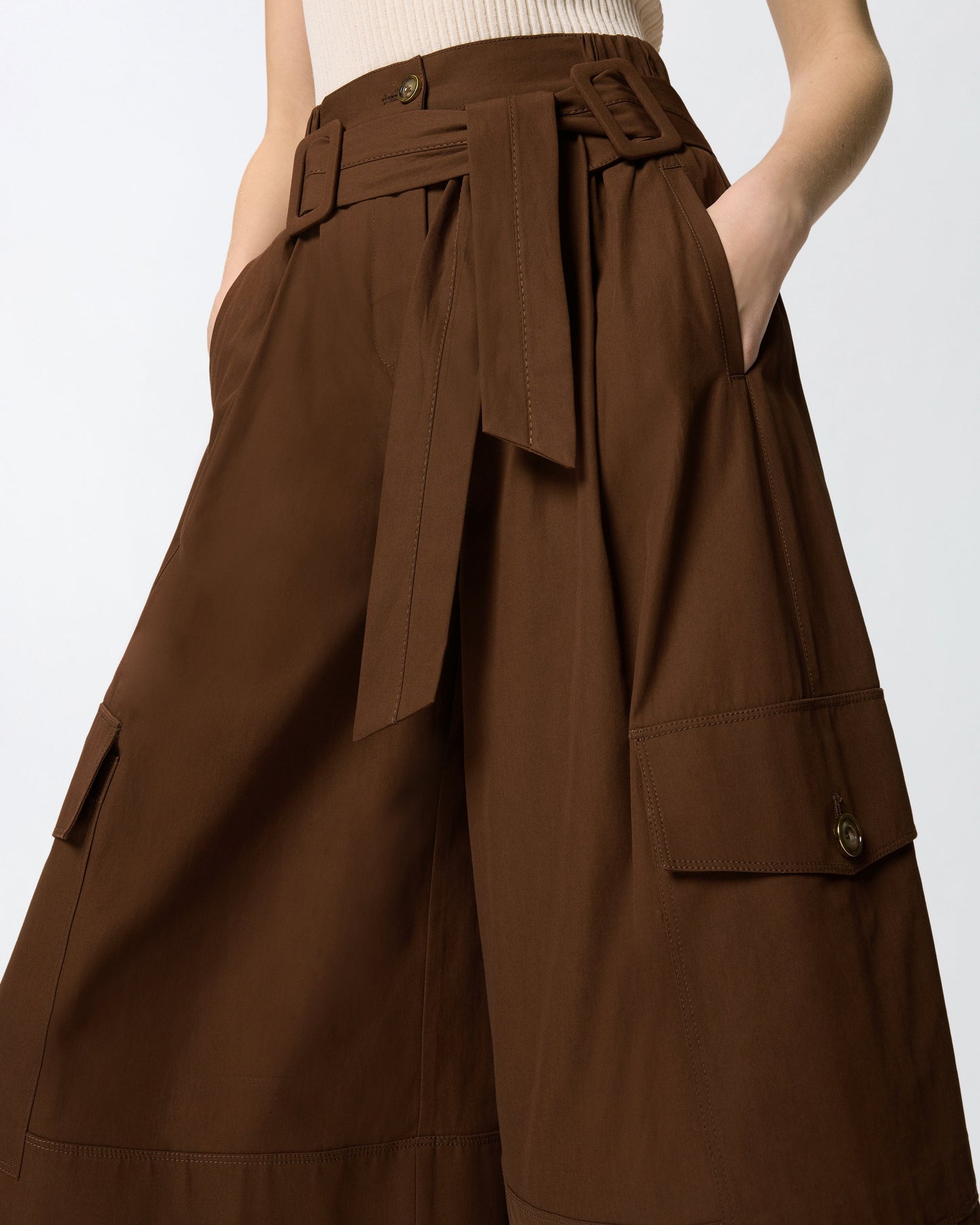 Fluid long shorts in cotton