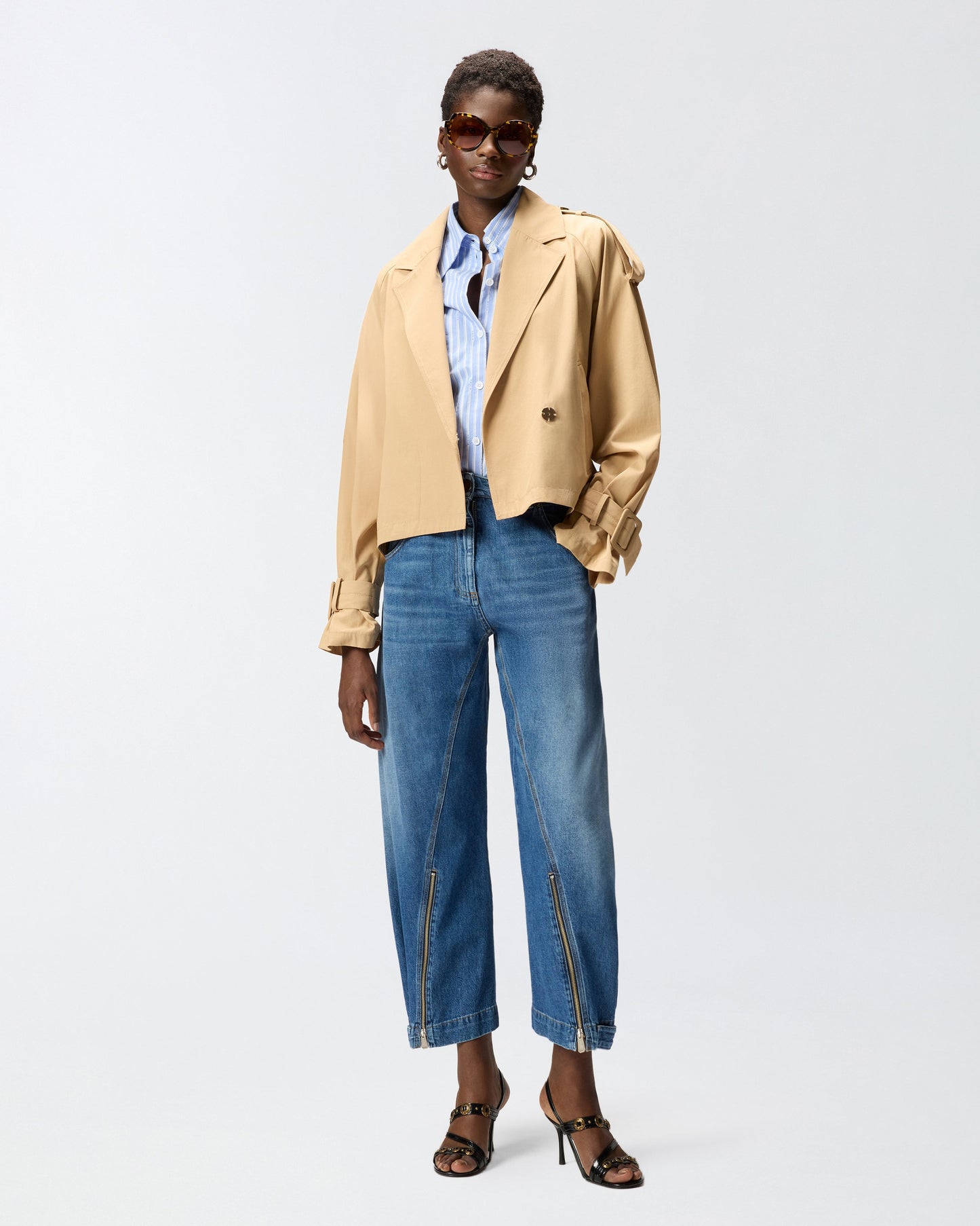 Short cotton trench coat with belt