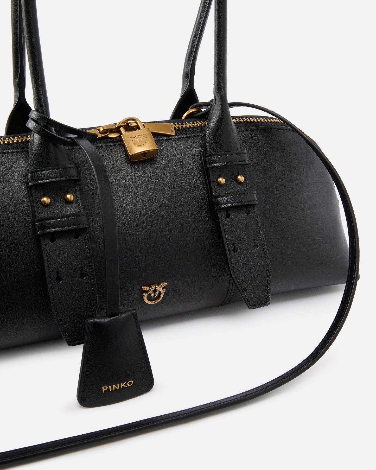 Escape Bag Horizontal large shoulder bag in leather