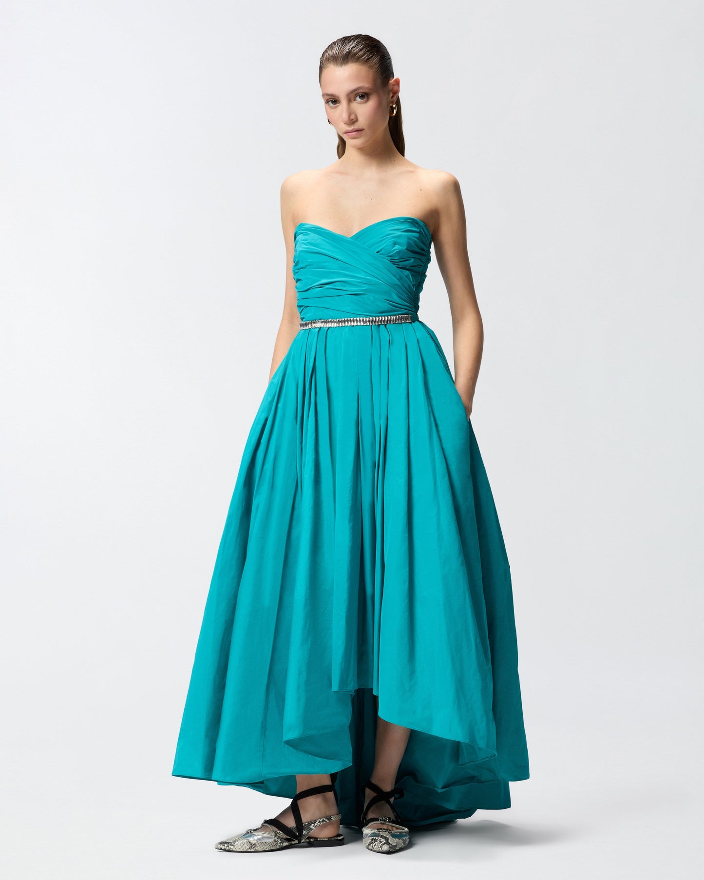 Elegant long dress with jewel belt