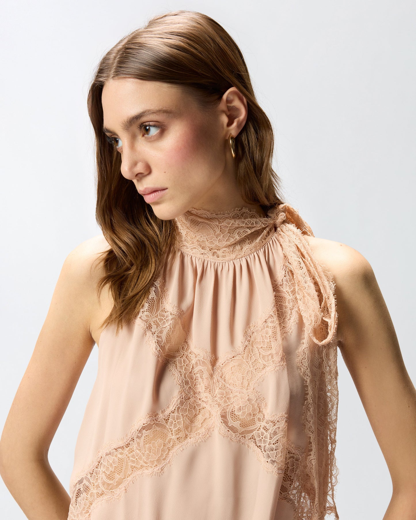 Halterneck top with lace