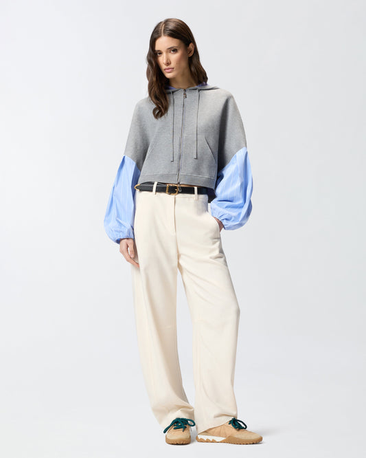 Sweatshirt with shirt insert