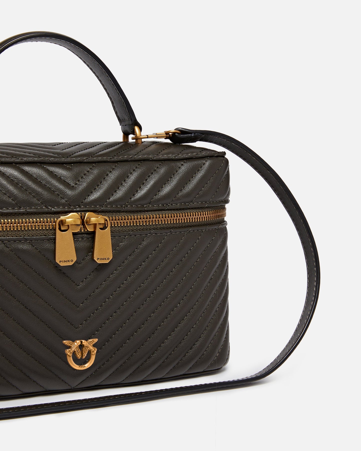 Medium beauty case with shoulder strap in chevron nappa
