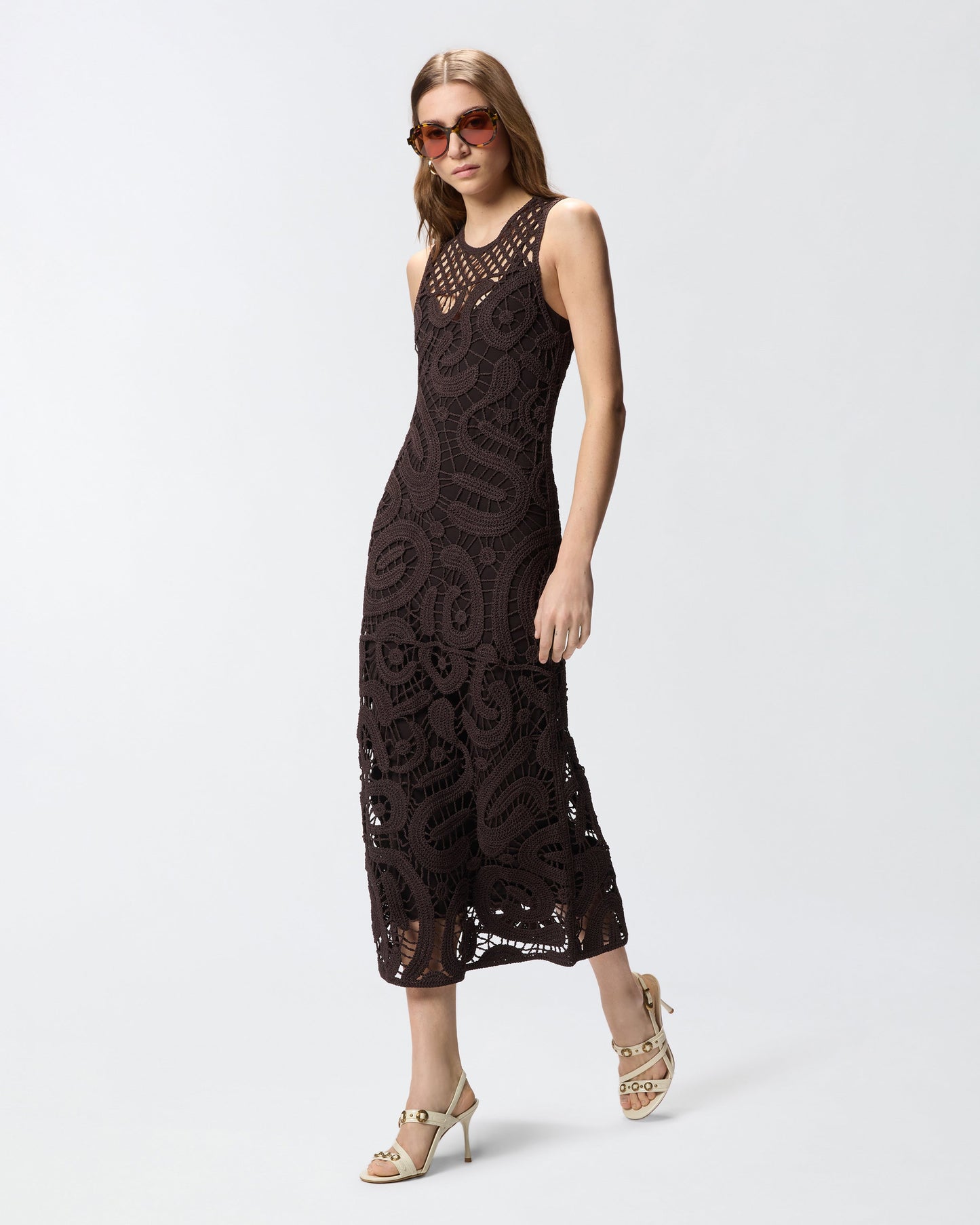 Sleeveless midi dress in geometric crochet