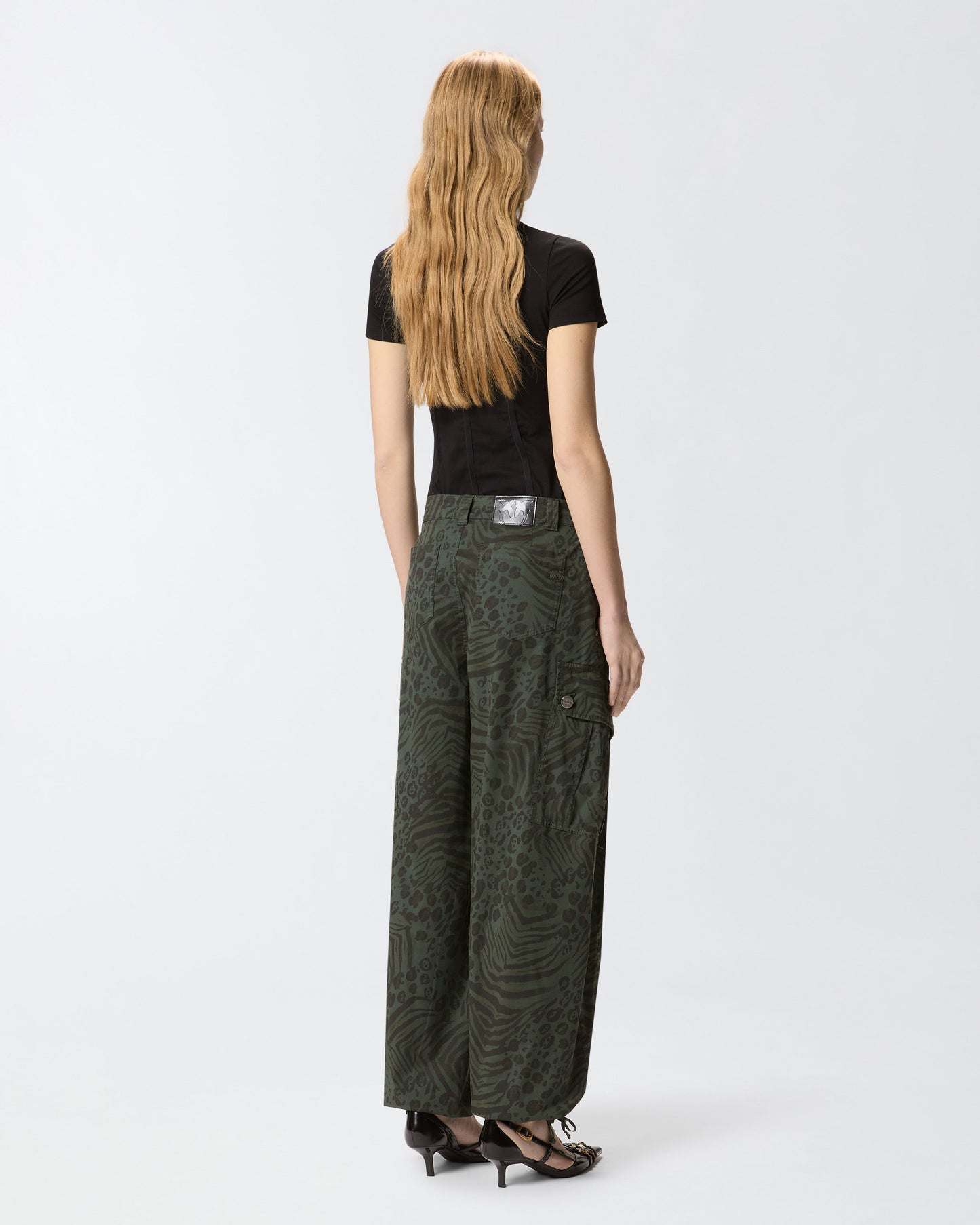 Balloon trousers with animal motif