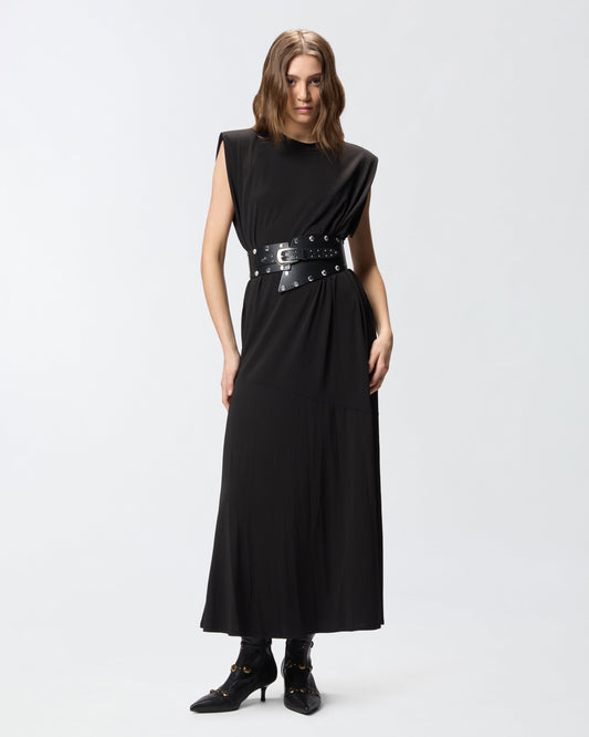 Sleeveless long dress with chain