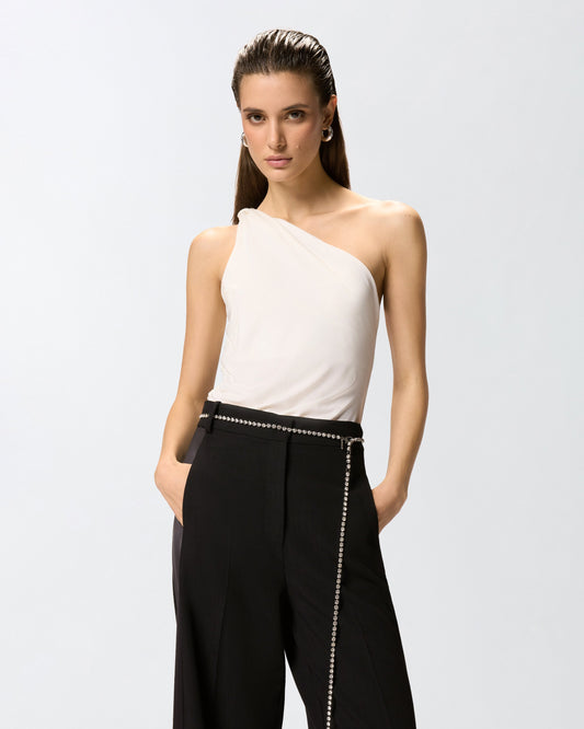 One-shoulder top with knot detail
