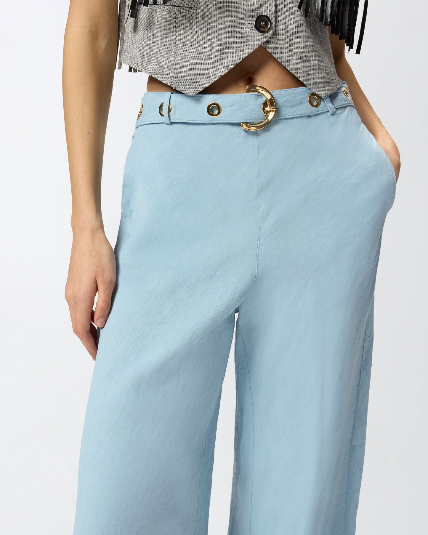 Trousers in linen blend with belt