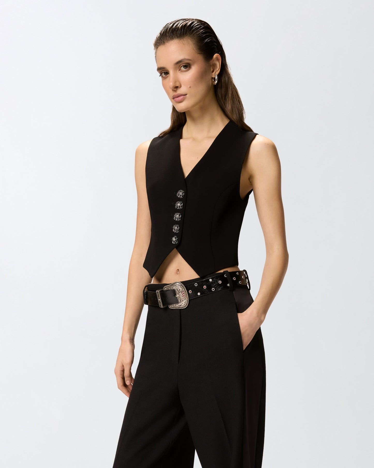 Vest with rose jewel buttons