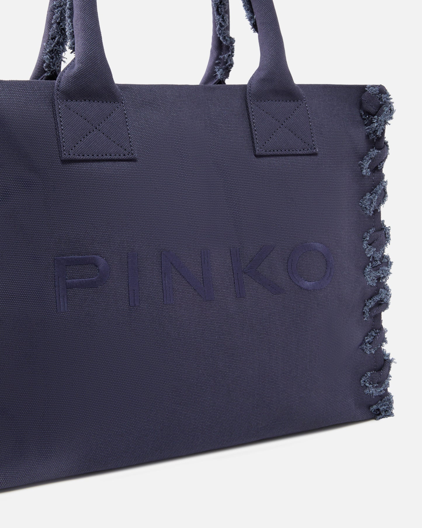 Medium Beach shopping tote in canvas with logo and fraying