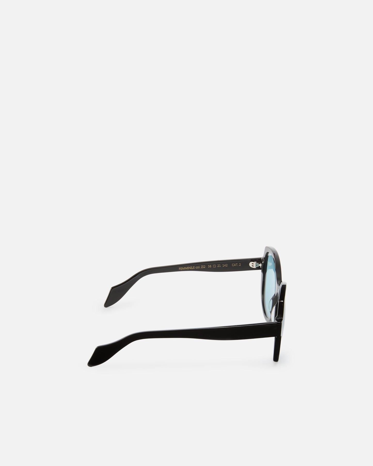 Oversize sunglasses