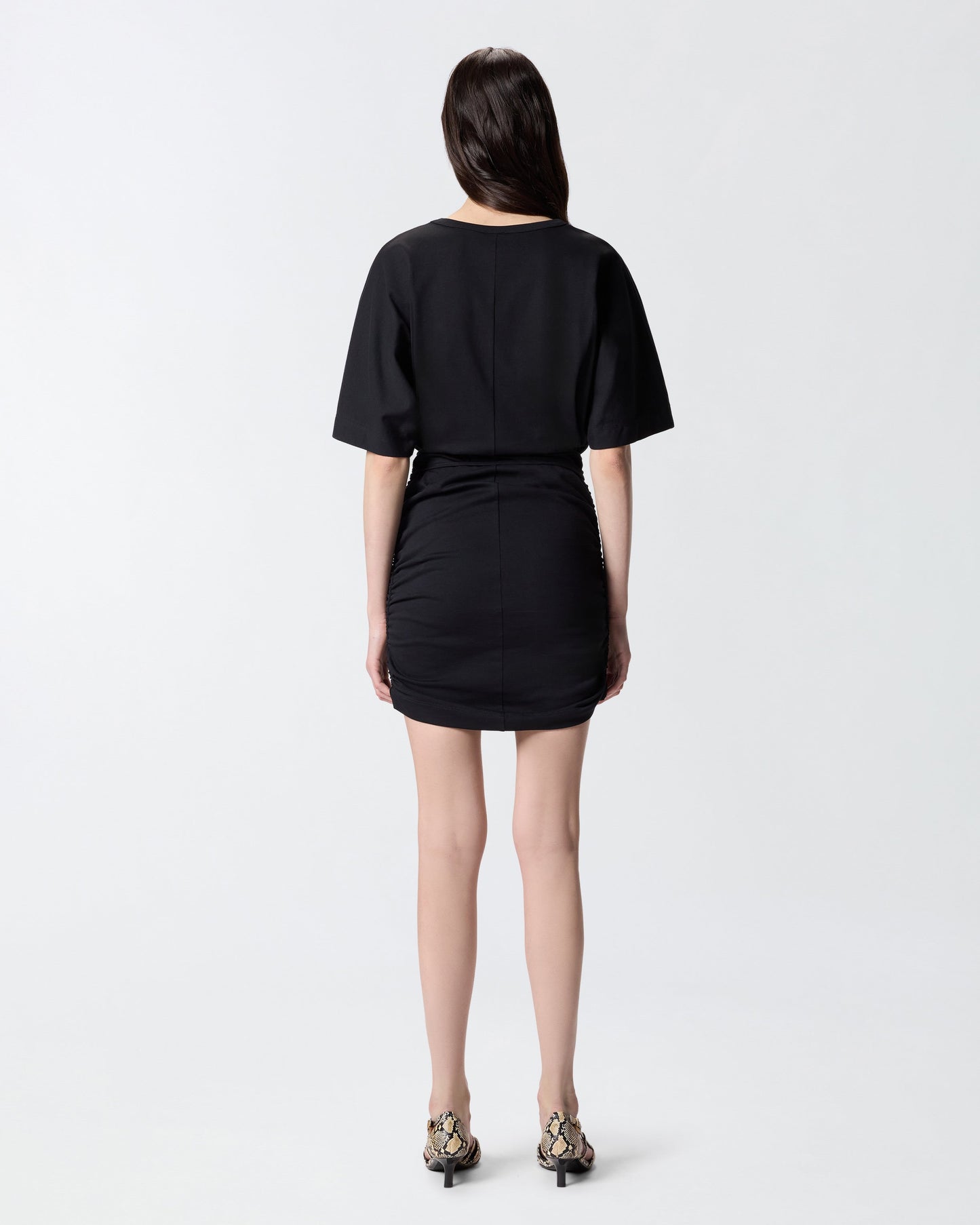 Short dress with belt