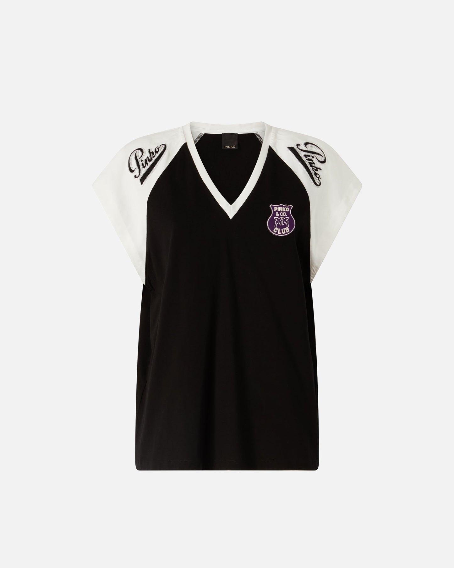 T-shirt with V-neck and branded patches