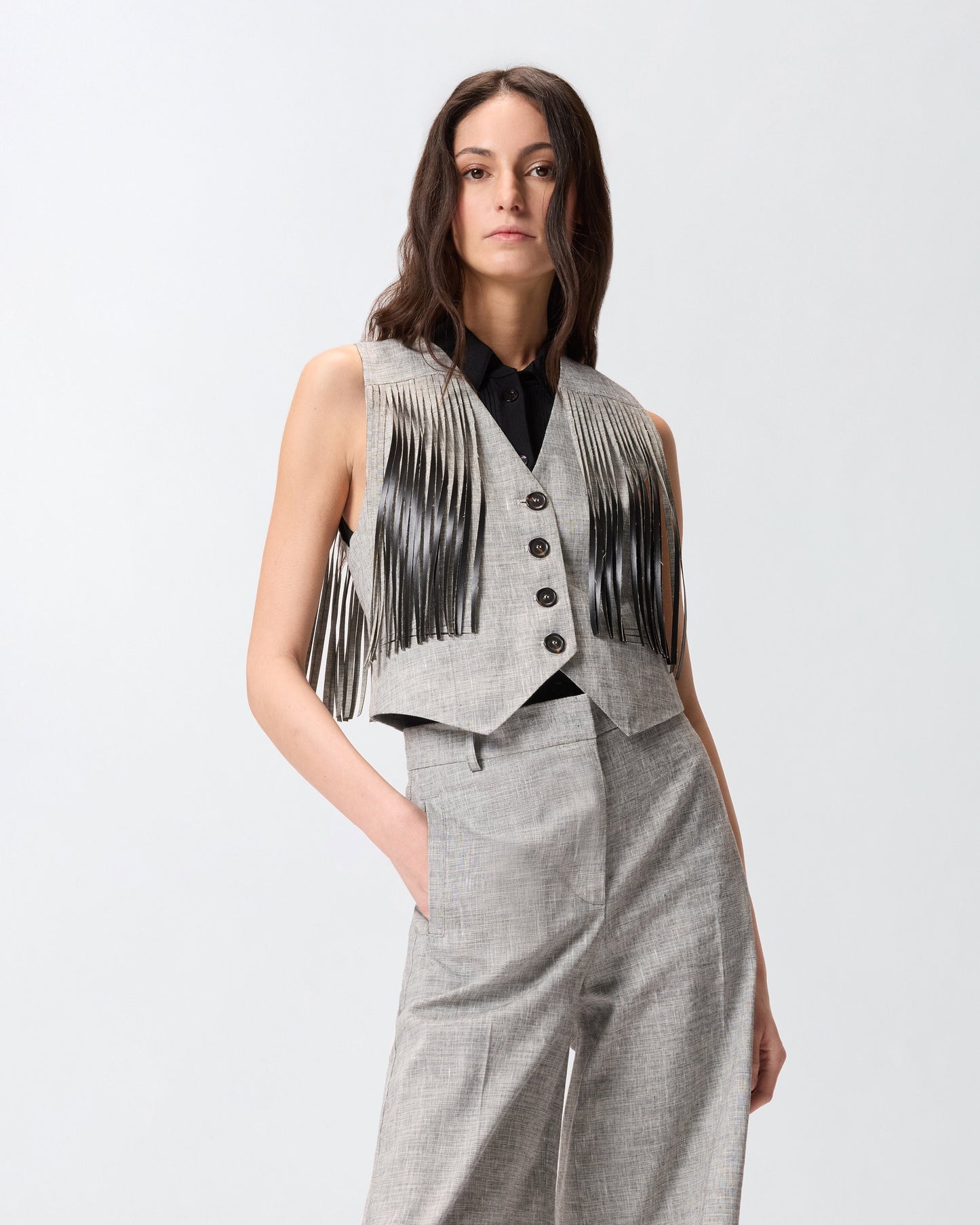 Vest with fringing