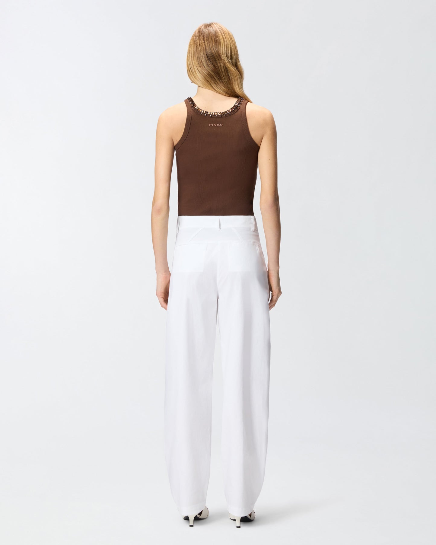 Ribbed top with bejewelled embellishment