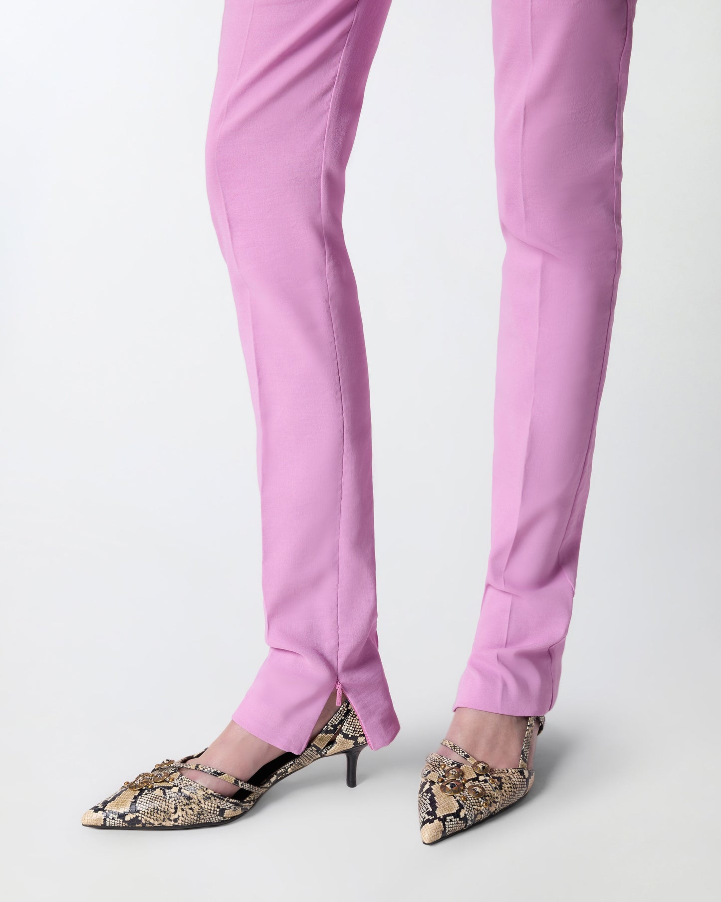 Linen-blend trousers with adjustable hem slit detail