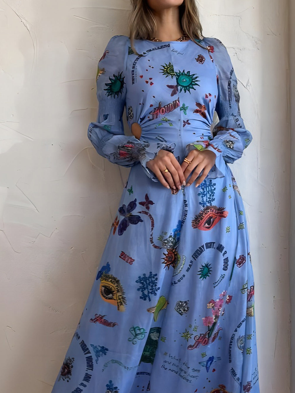 Short midi dress with cut-out and graffiti lantern print