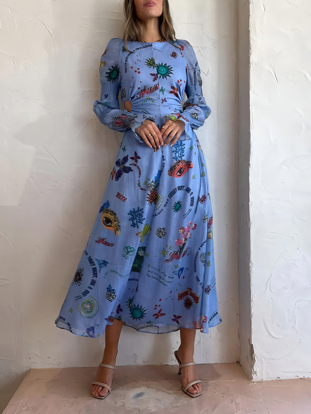Short midi dress with cut-out and graffiti lantern print
