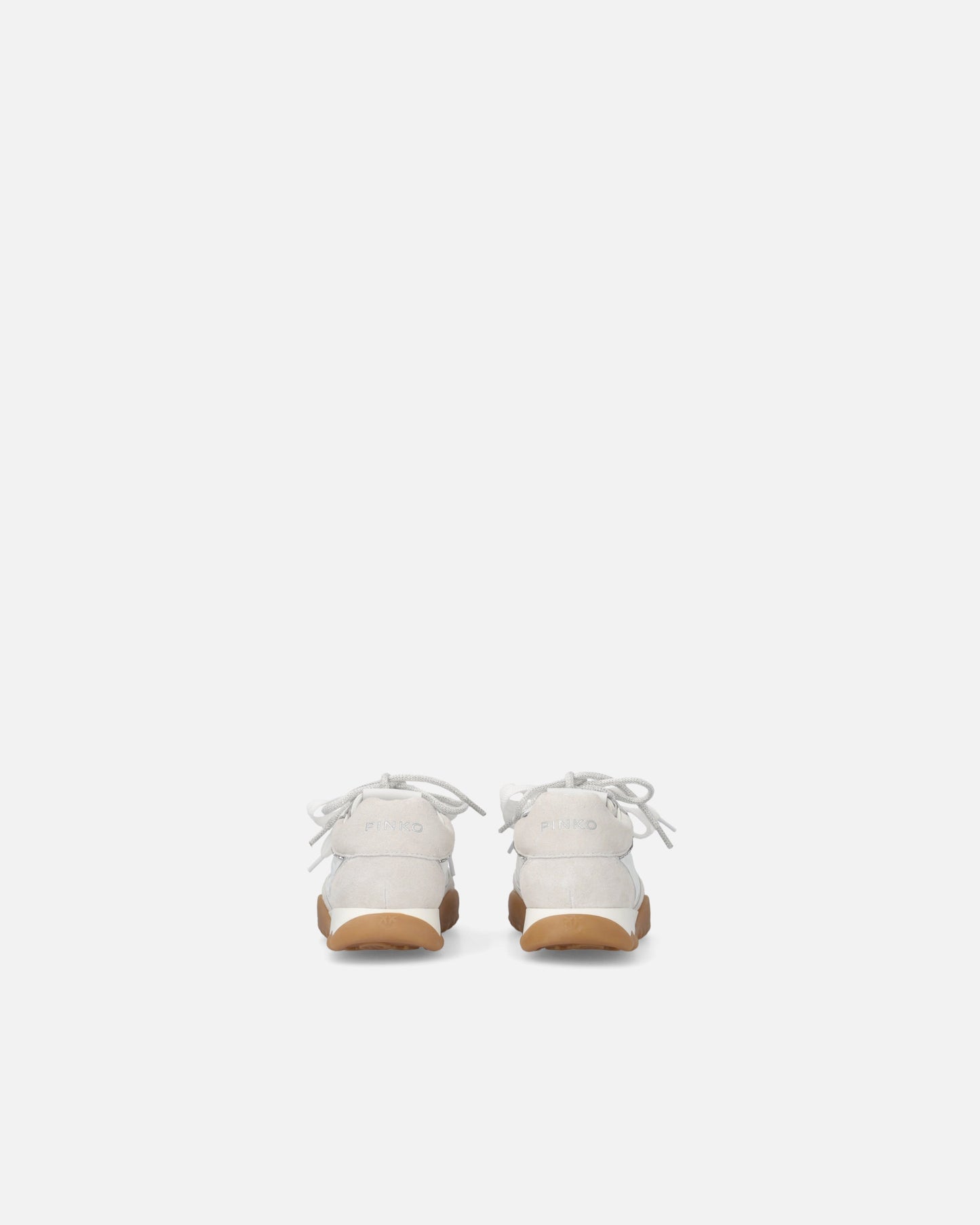 Sneakers with double laces