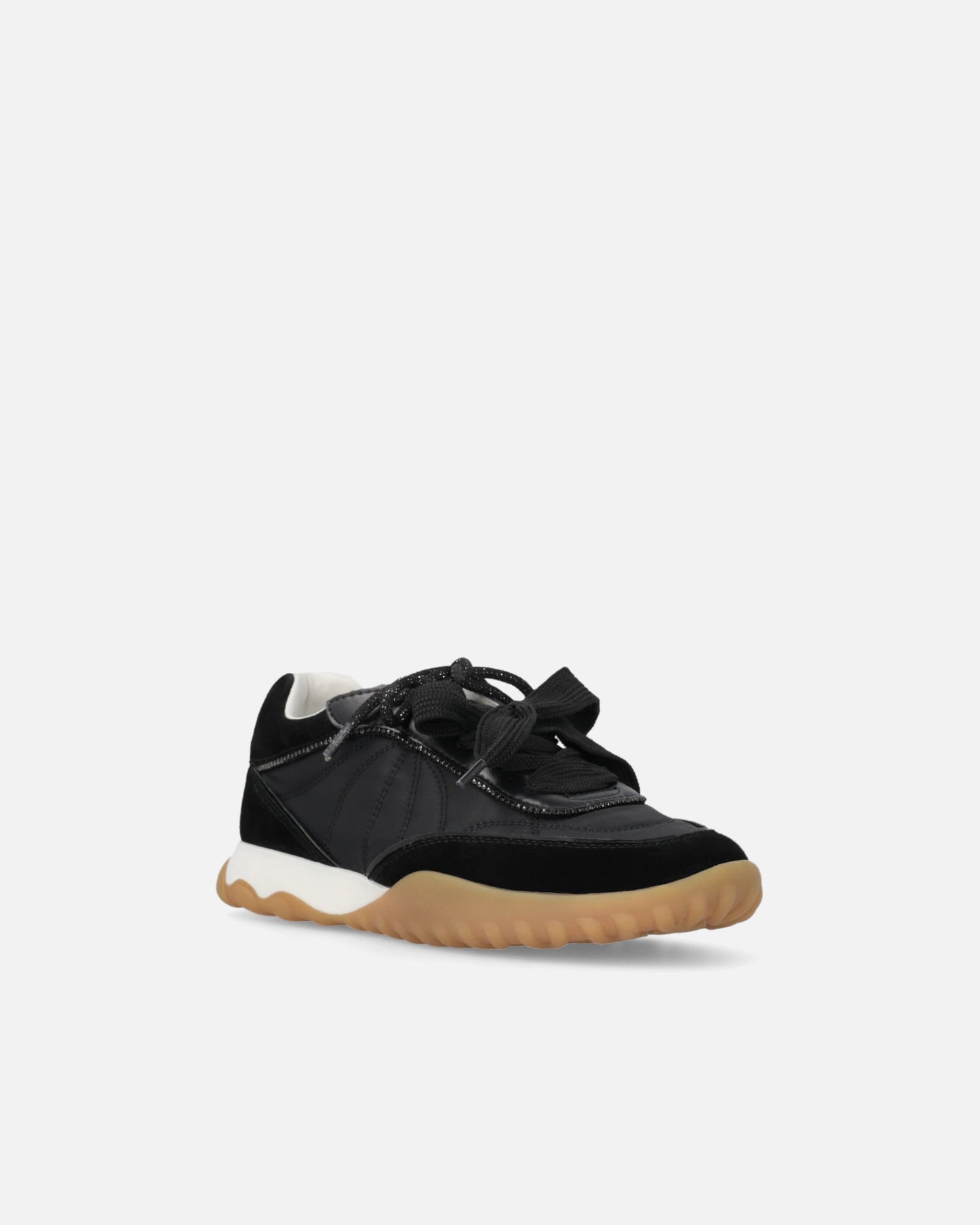 Sneakers with double laces
