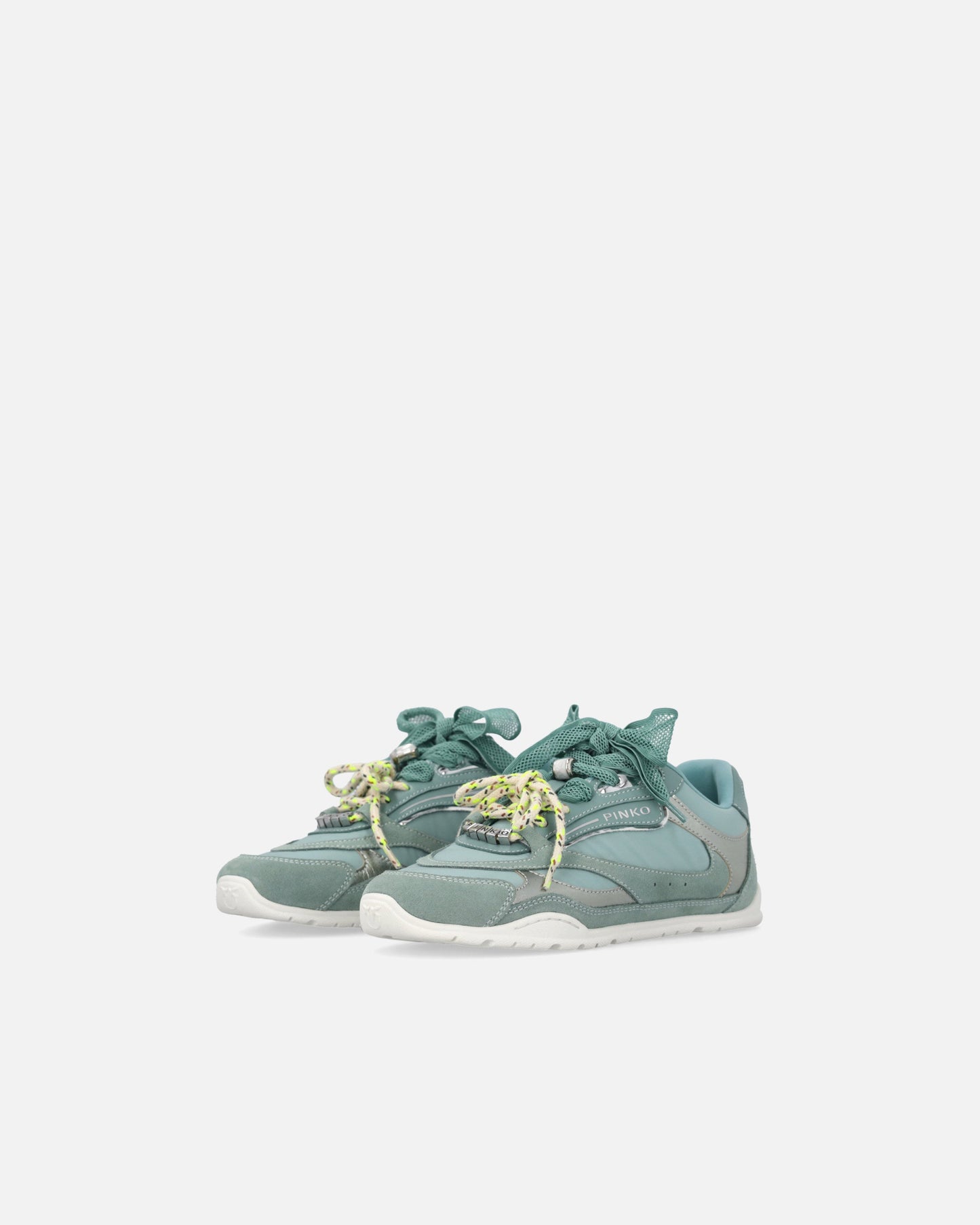 Sneakers with double laces and logo details